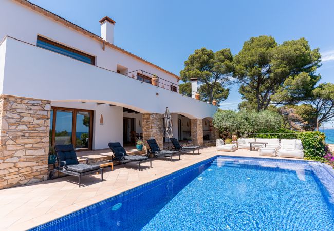 Villa/Dettached house in Begur - La Isla